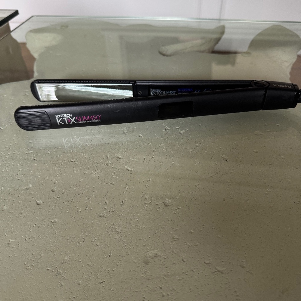 Izutech 1" Flat Iron